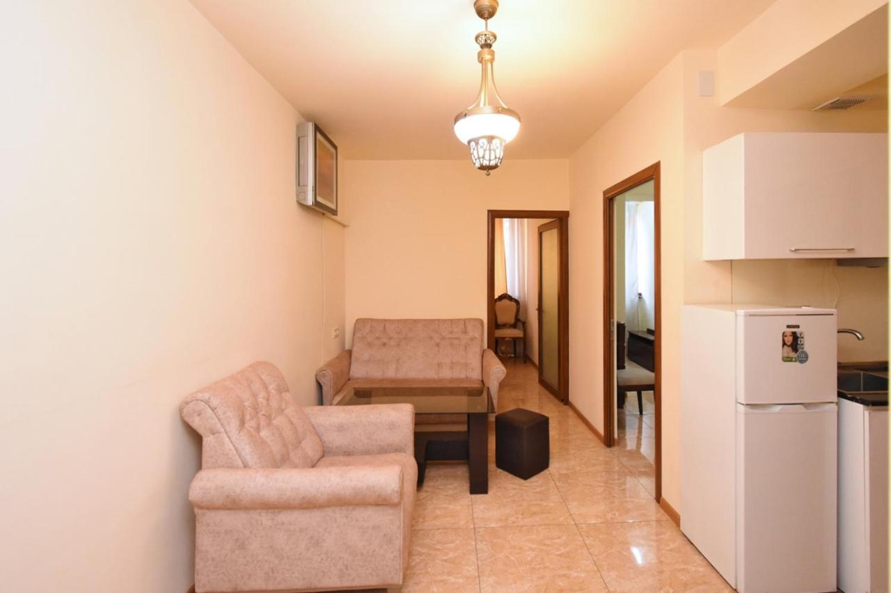 A&X Hostel&tours Erévan Extérieur photo