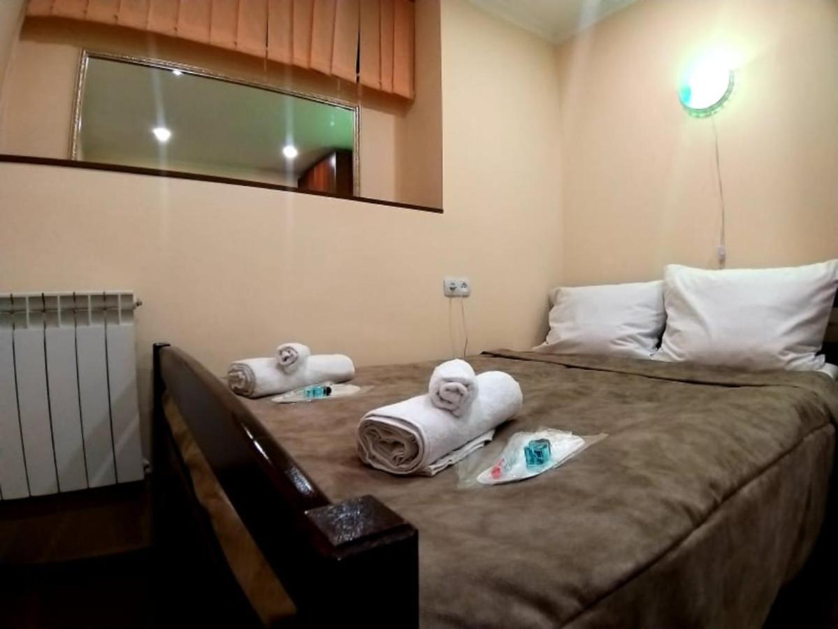 A&X Hostel&tours Erévan Extérieur photo